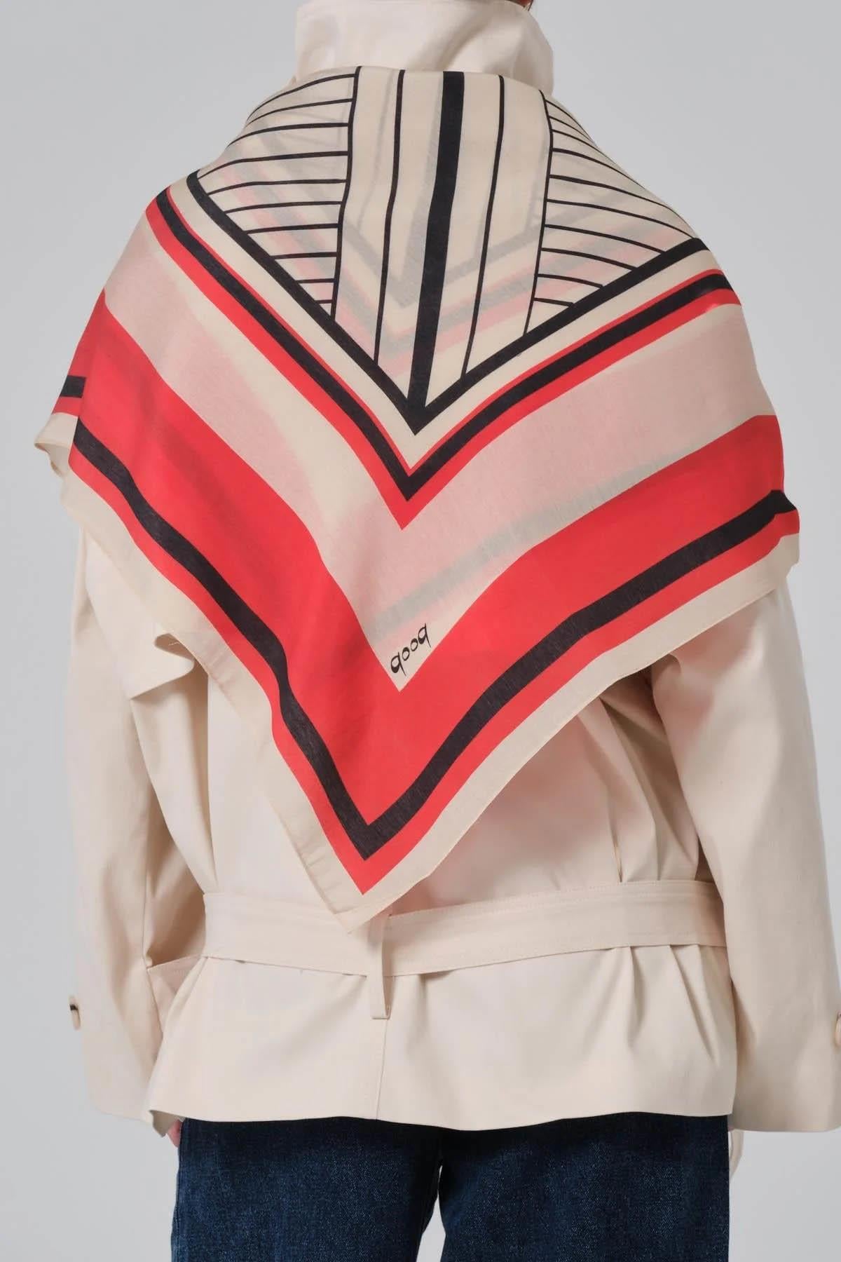 QOOQ Blok Baskılı Eşarp 26SS101 Kırmızı