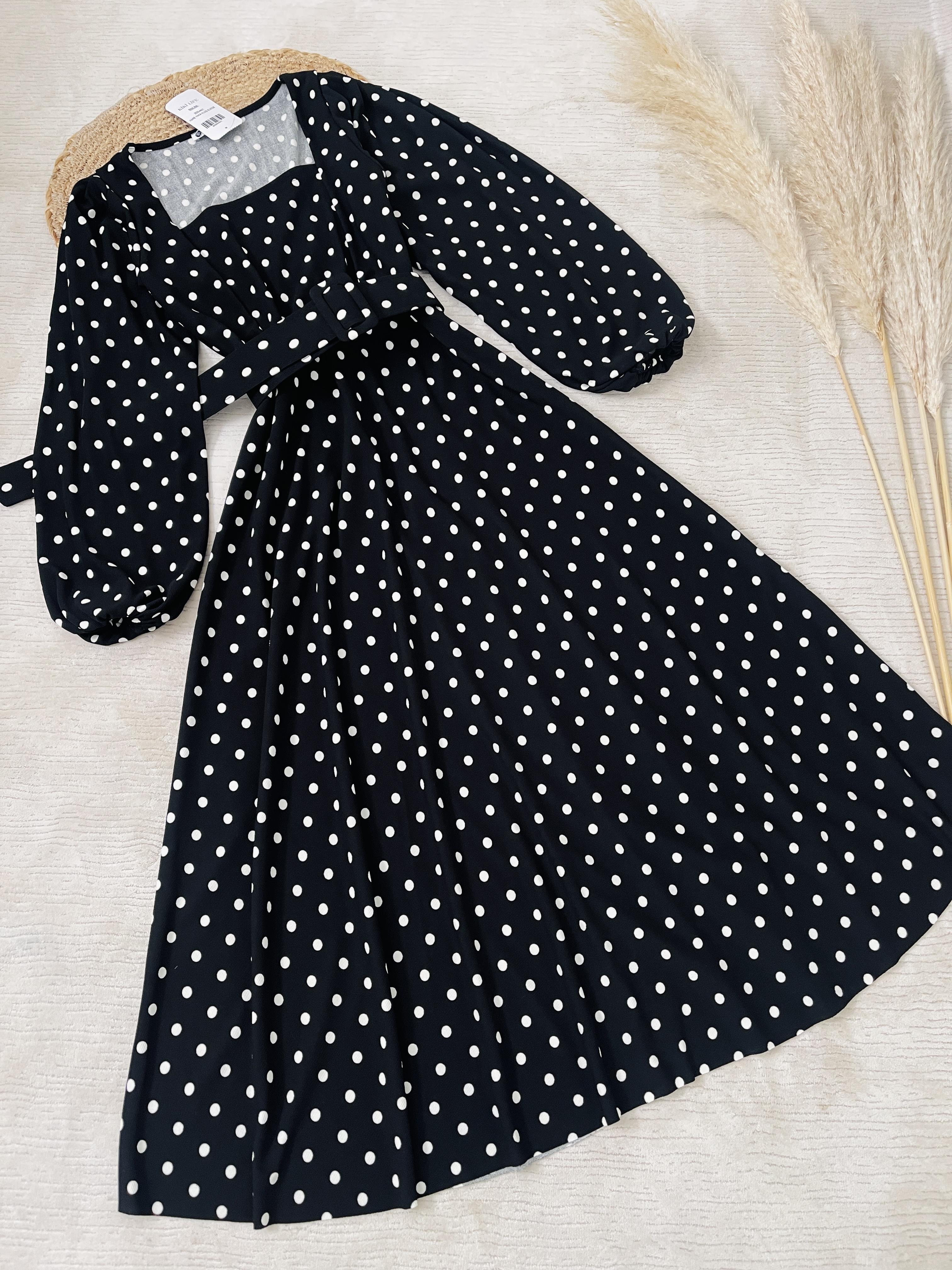 MİDİ BOY KEMER DETAY PUANLI ELBİSE