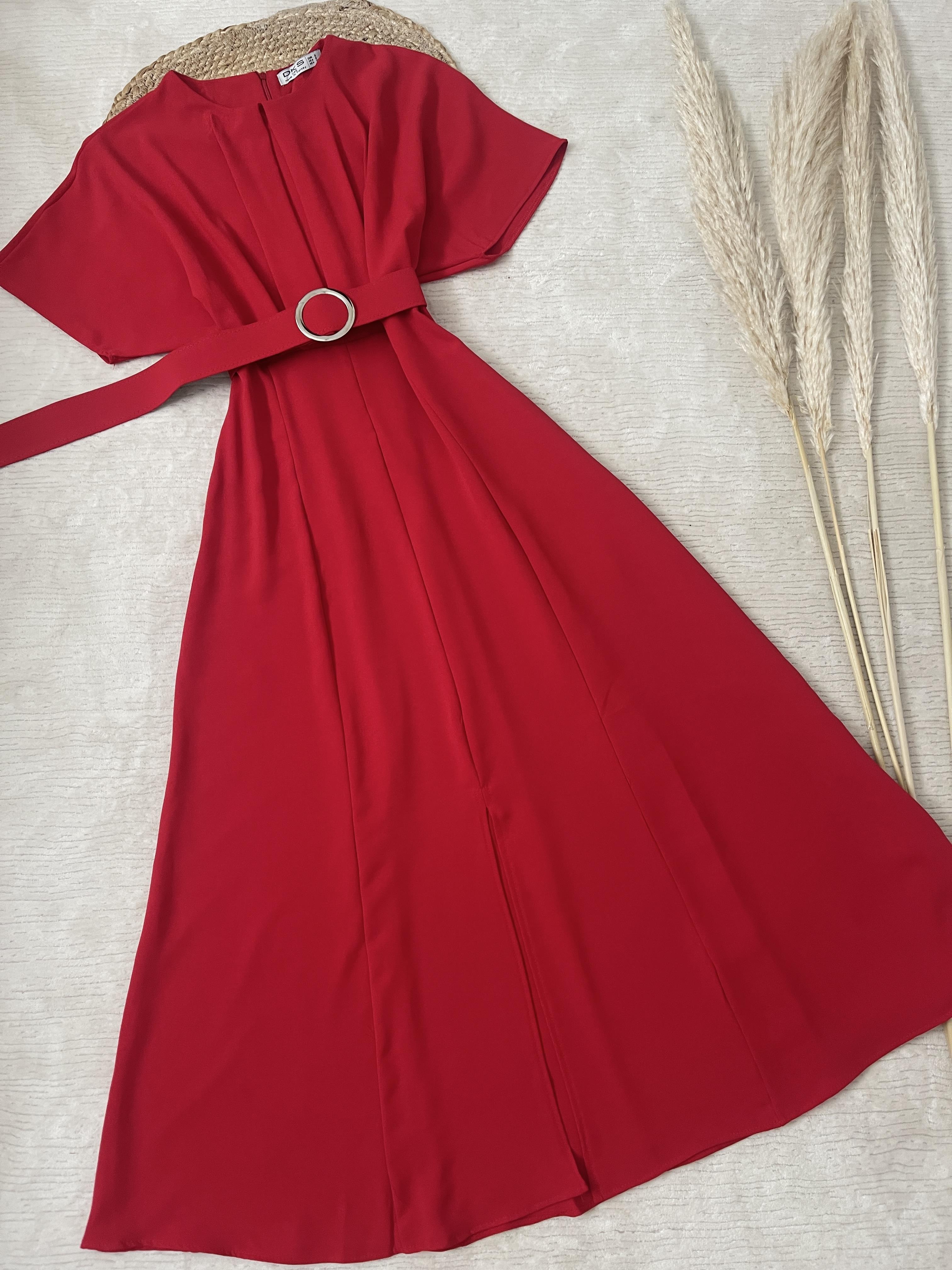 MİDİ BOY KEMERLİ ELBİSE