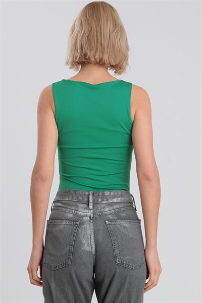 0027 DALGIÇ UZUN ATLET ZÜMRÜT