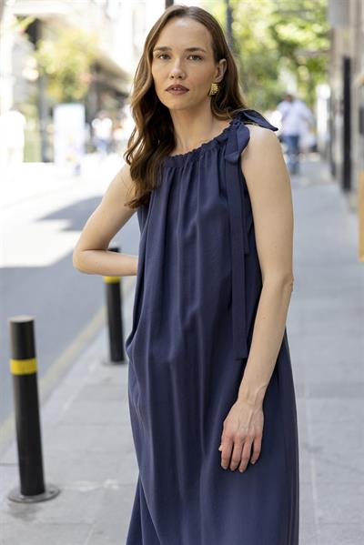 3213 OMUZDAN BAĞLAMALI ELBİSE LACİVERT