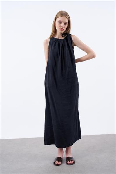 3213 OMUZDAN BAĞLAMALI ELBİSE SİYAH