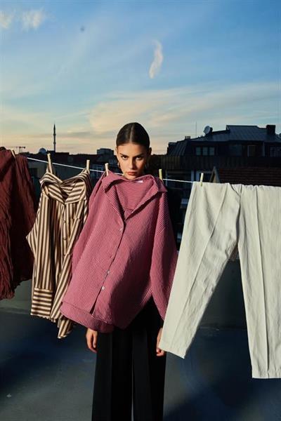 4906 ÇİZGİLİ GÖMLEK BORDO