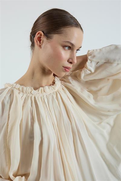 4959 YAKASI BÜZGÜLÜ BLUZ EKRU