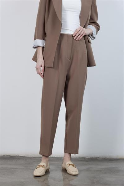 50109 PENSLİ HAVUÇ PANTOLON AÇIK KAHVE