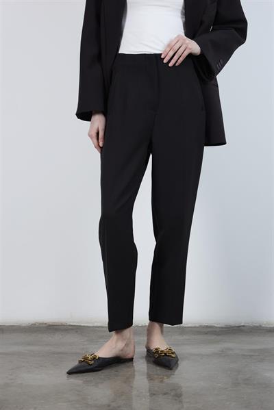 50109 PENSLİ HAVUÇ PANTOLON SİYAH