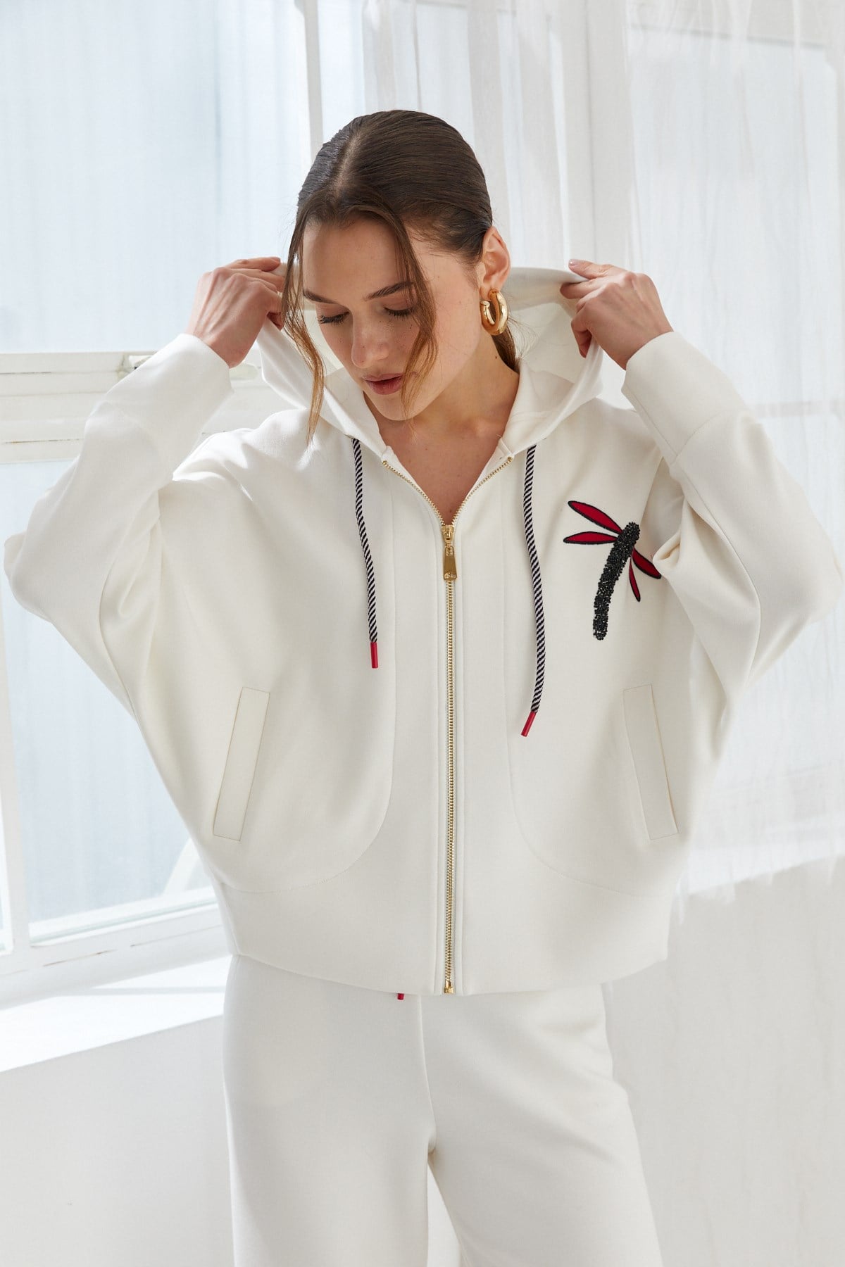 NAAR 32600 BOMBER EKRU