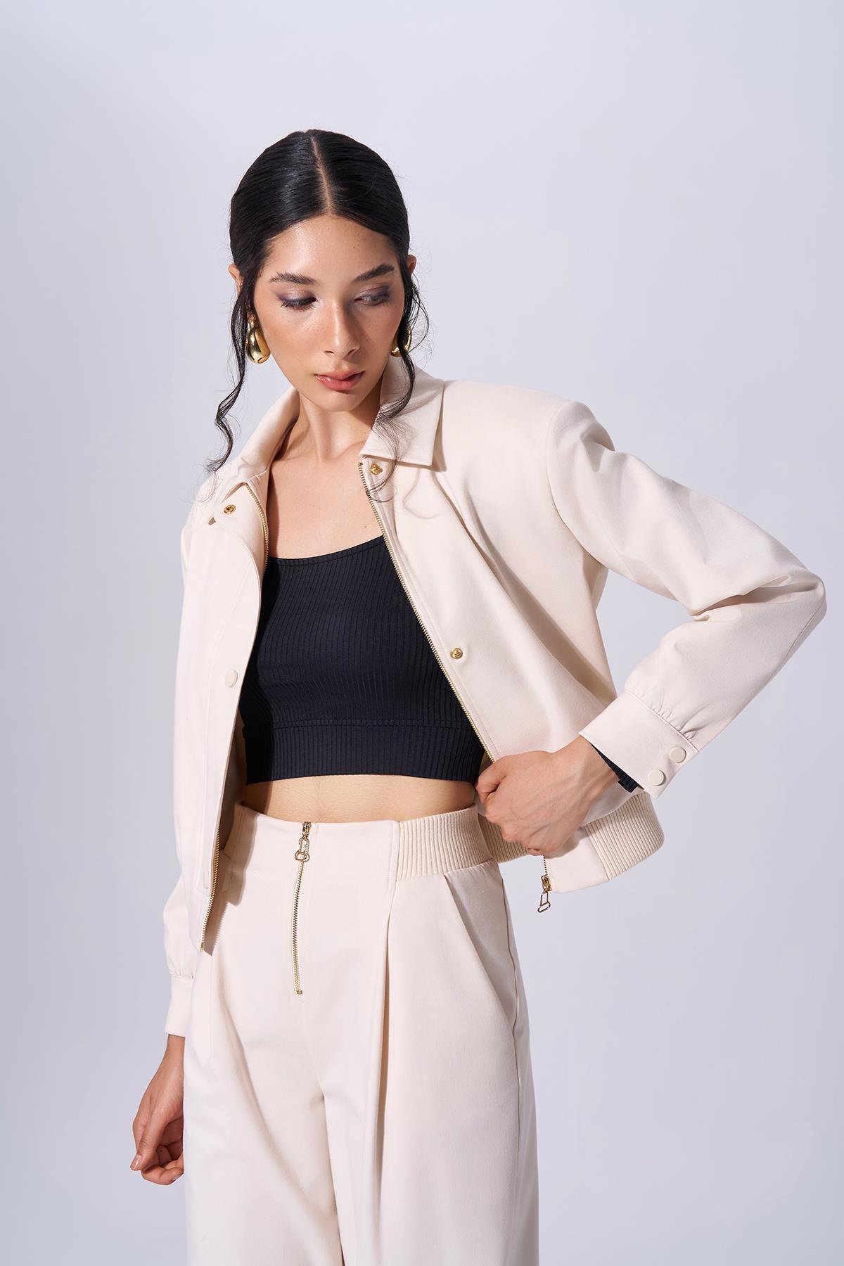 NAAR 91603 BOMBER KREM · 4