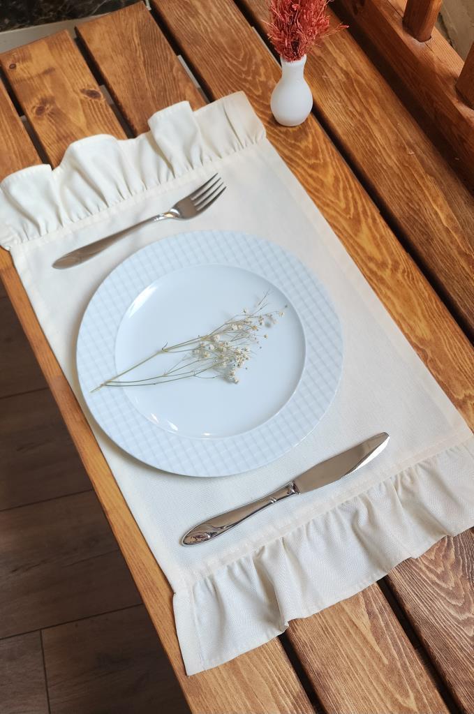 Bahar Keten 2 kenar Fırfırlı Krem Vintage Amerikan Servis 30X50