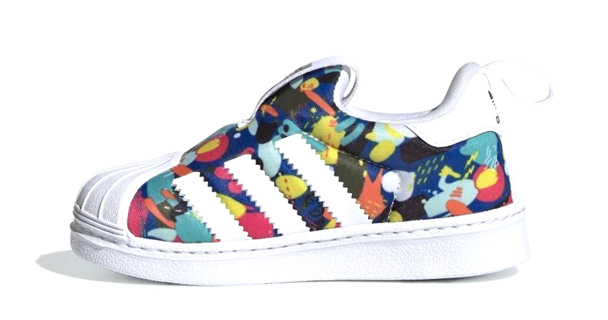 Adidas’ın Efsanevi Ayakkabısı Superstar Bu Sefer Minik Yıldızların Ayağını Süslüyor