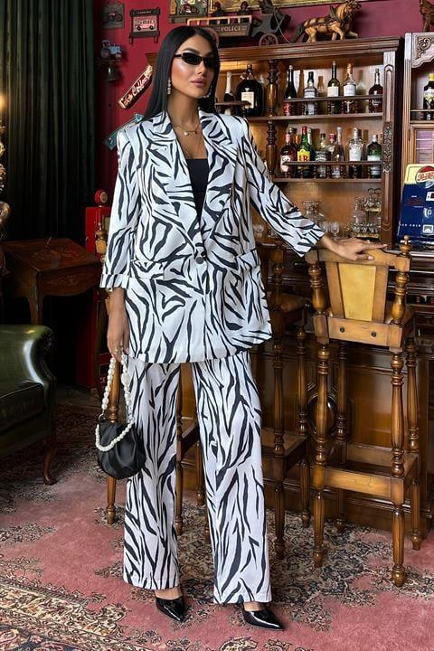 Zebra Desenli Chanel Saten Takım 10038