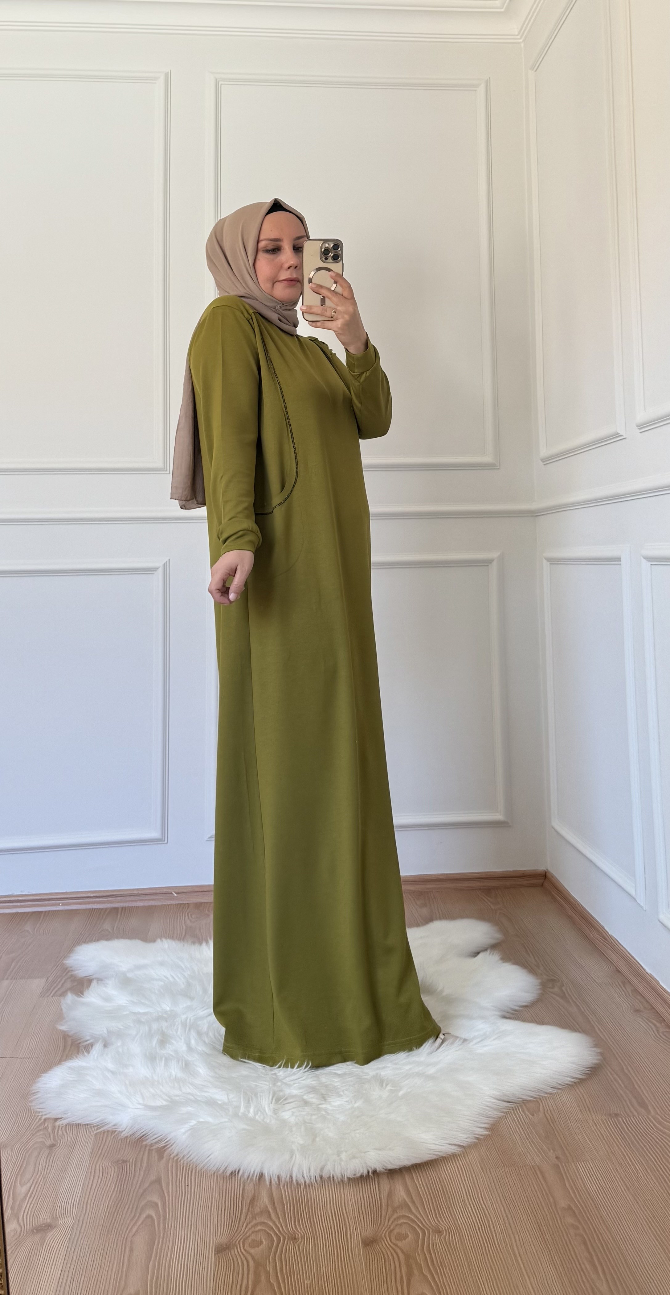 TAŞ DETAYLI UZUN ELBİSE