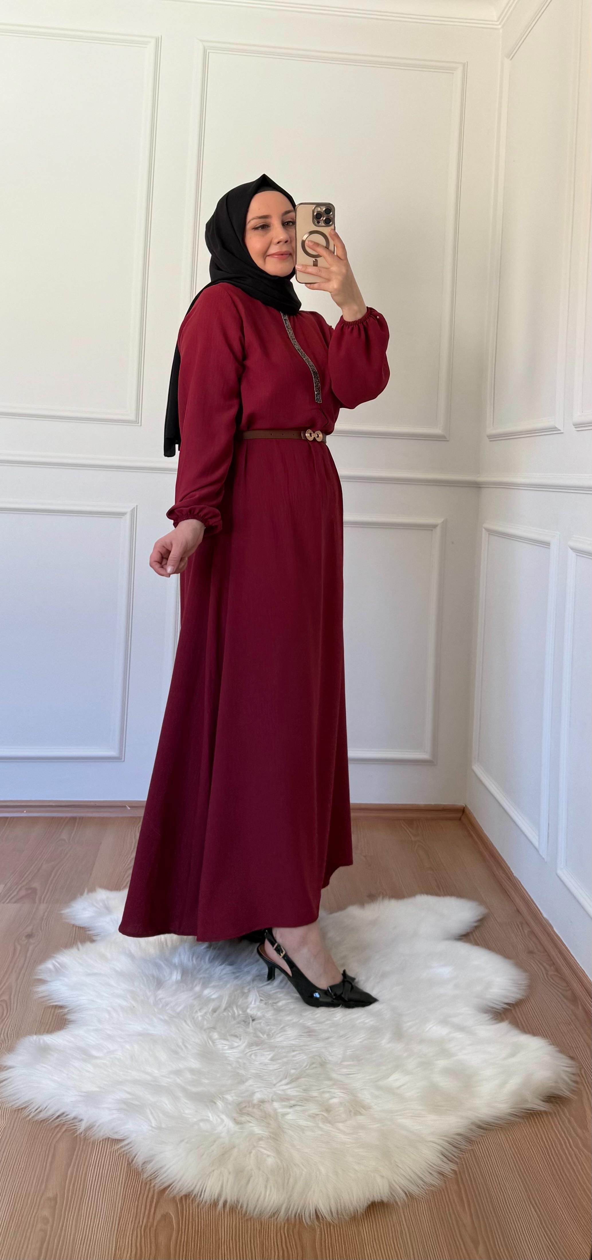 YAKA TAŞLI ELBİSE BORDO