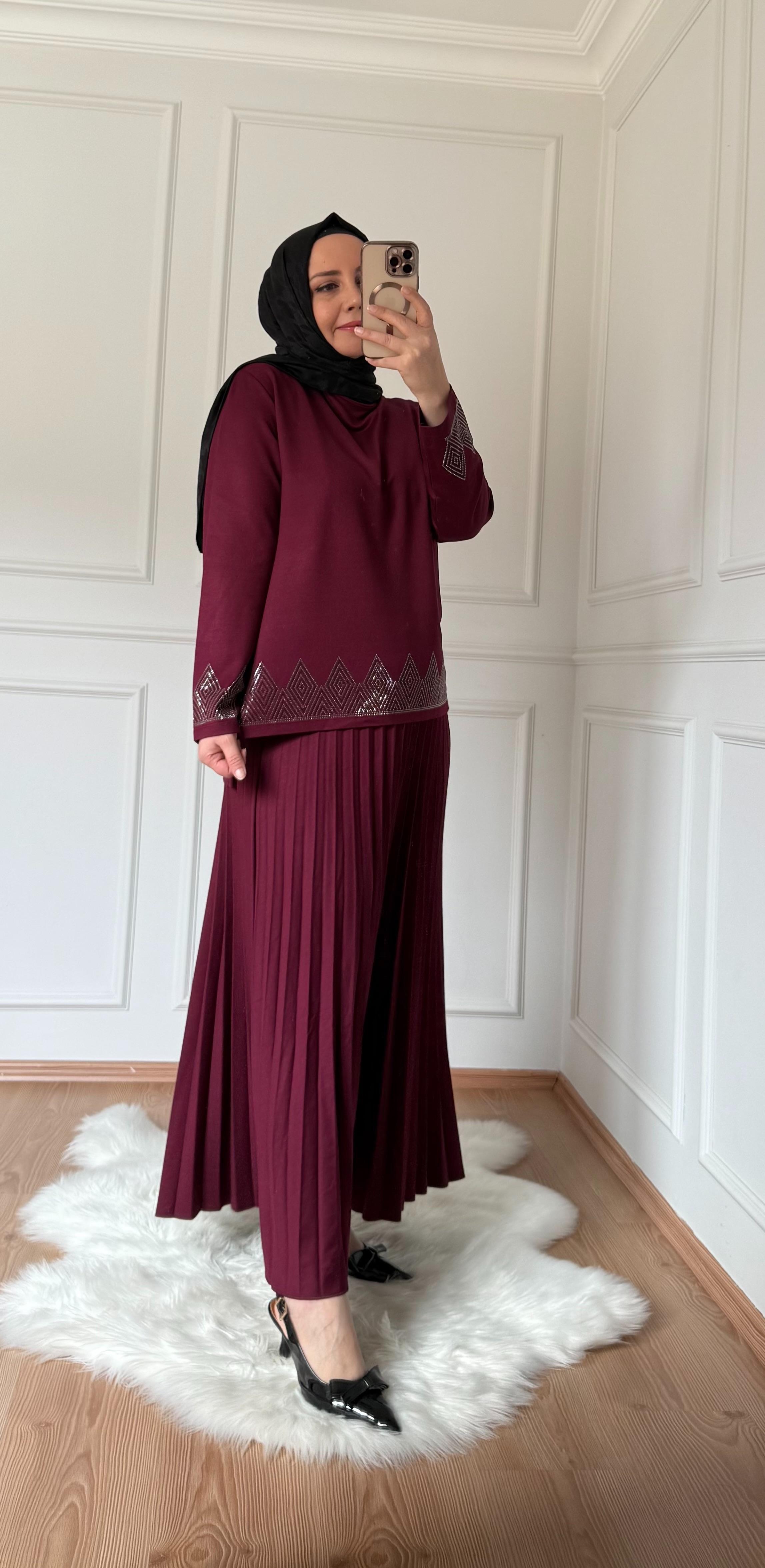 PİRAMİT ETEKLİ TAKIM