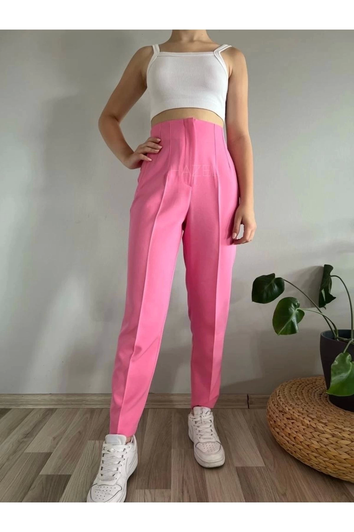 Pembe Yüksek Bel İnce Pensli Pantolon