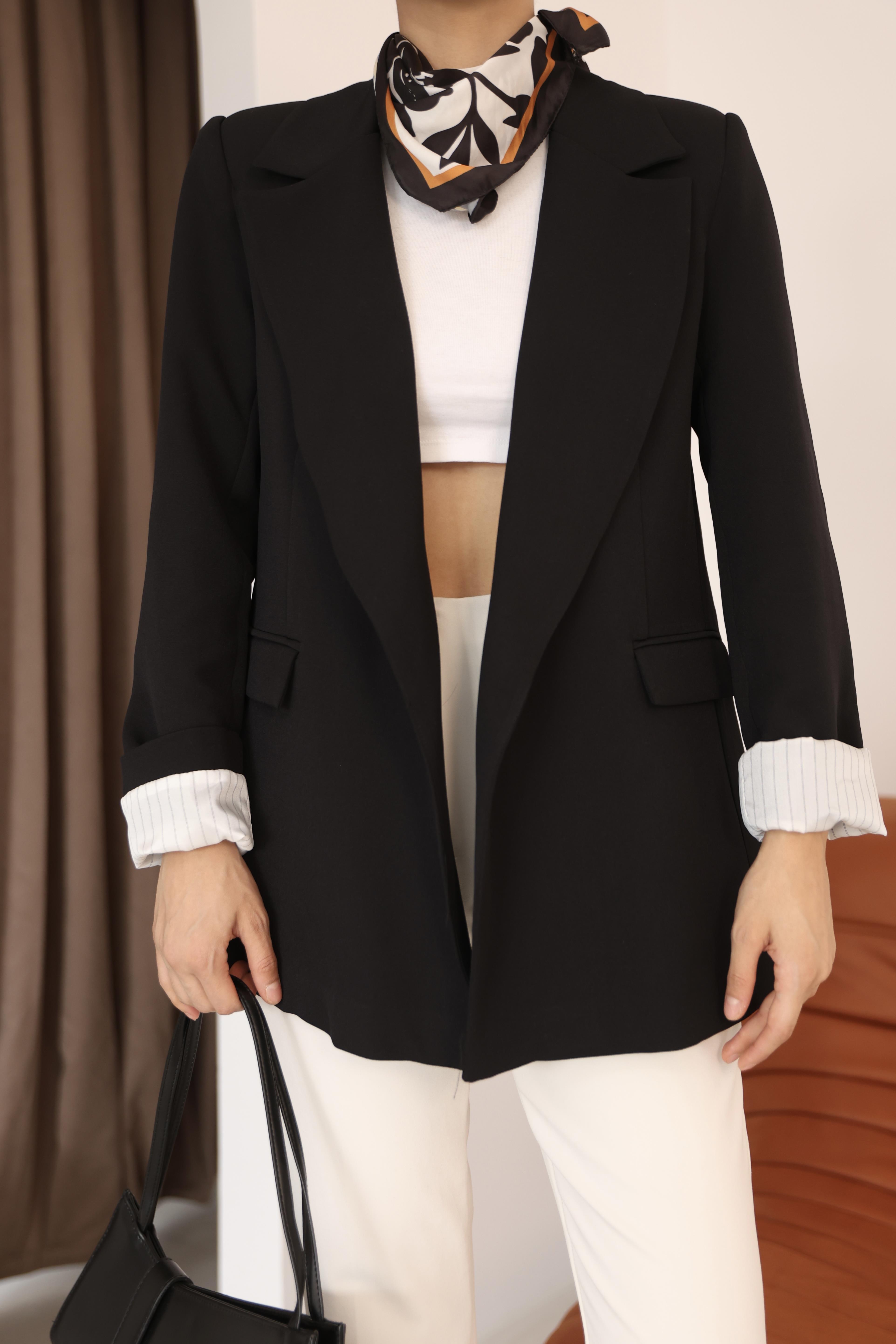 Kadın Siyah Kol Detaylı Blazer Ceket