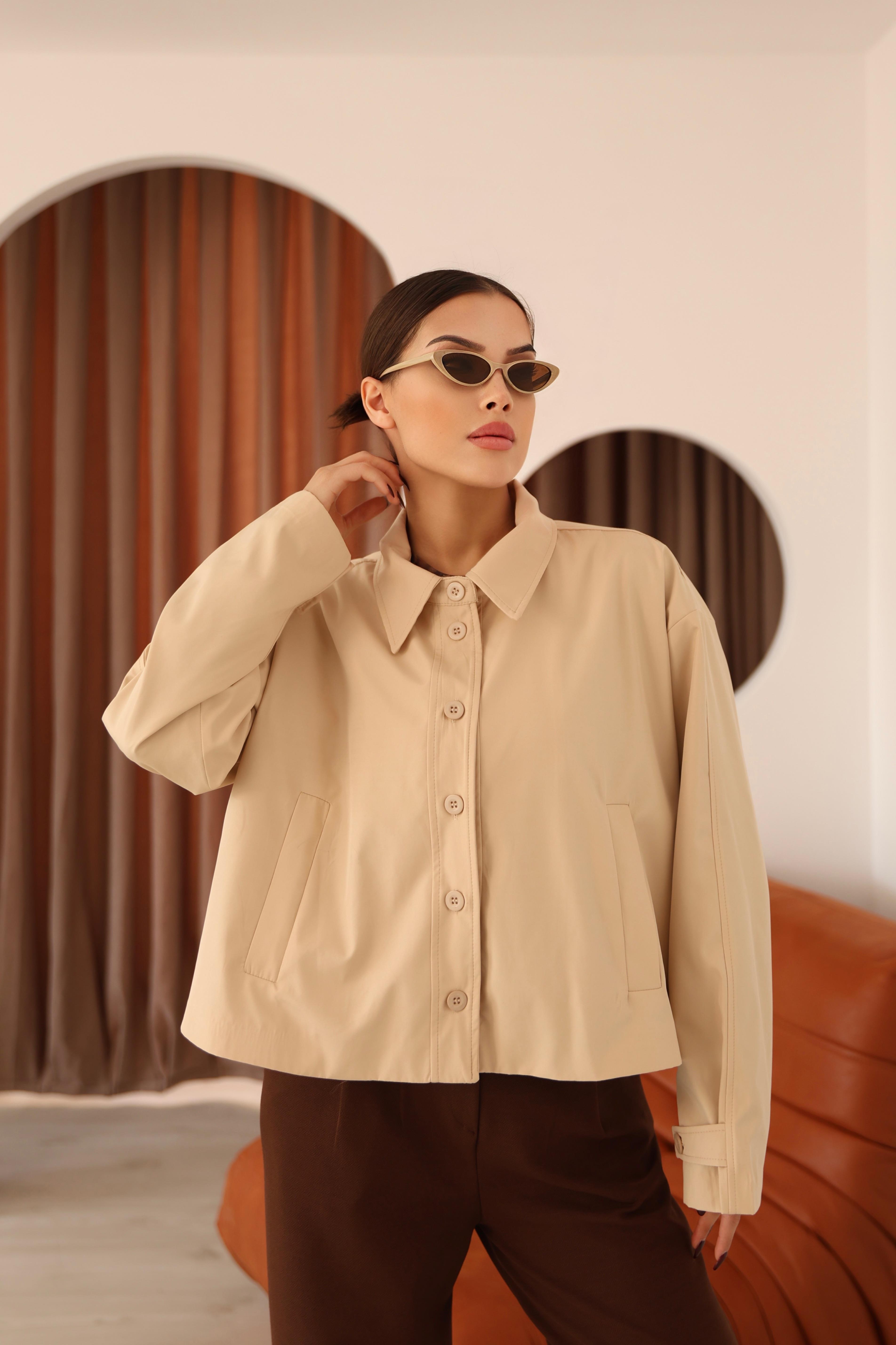 Kadın Taş Kısa Oversize Trençkot