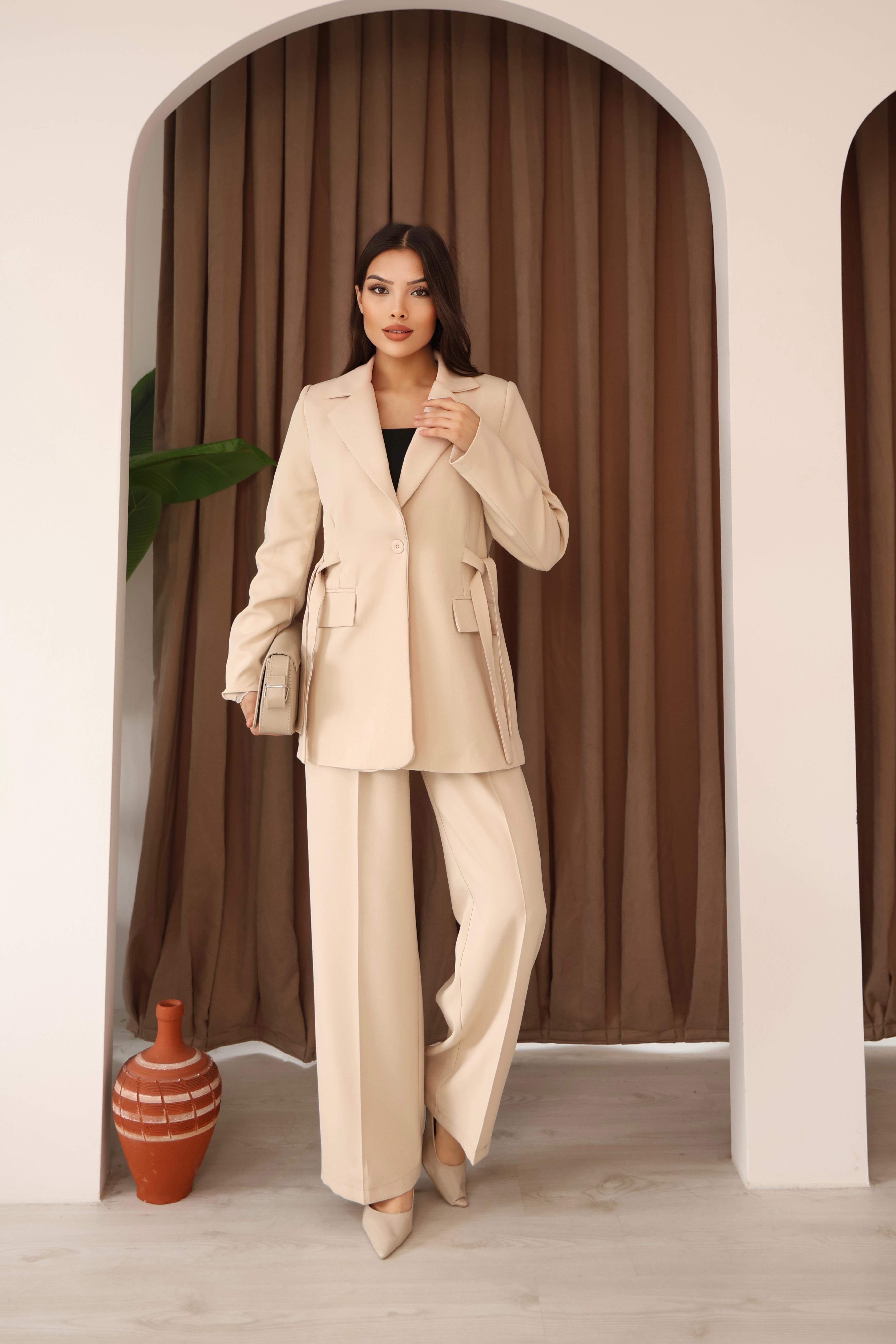 Kadın Taş Yandan Kuşaklı Blazer Ceket Pantolon Takım