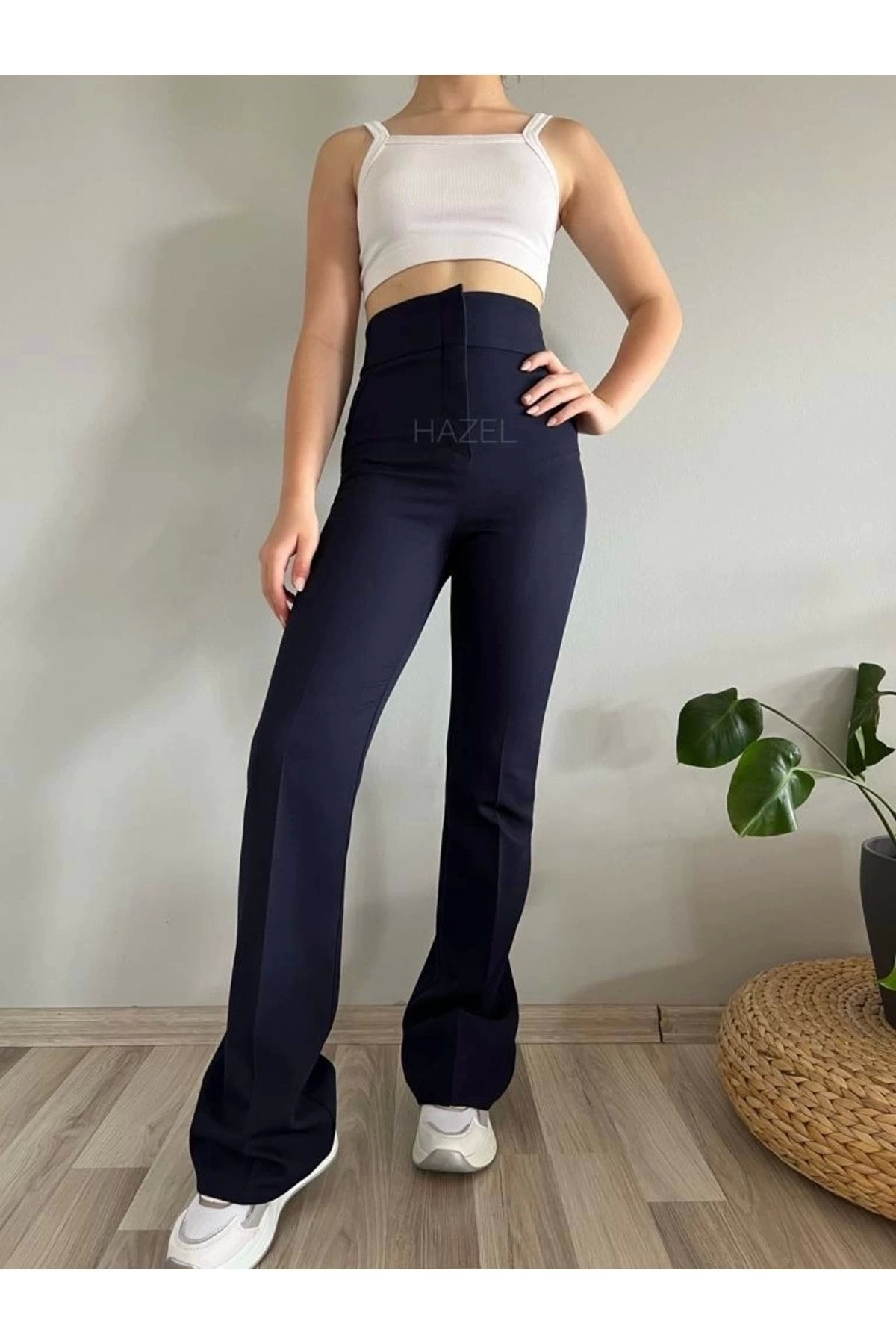 Kadın Lacivert Extra Yüksek Bel Toparlayıcı Bol Paça Kumaş Pantolon