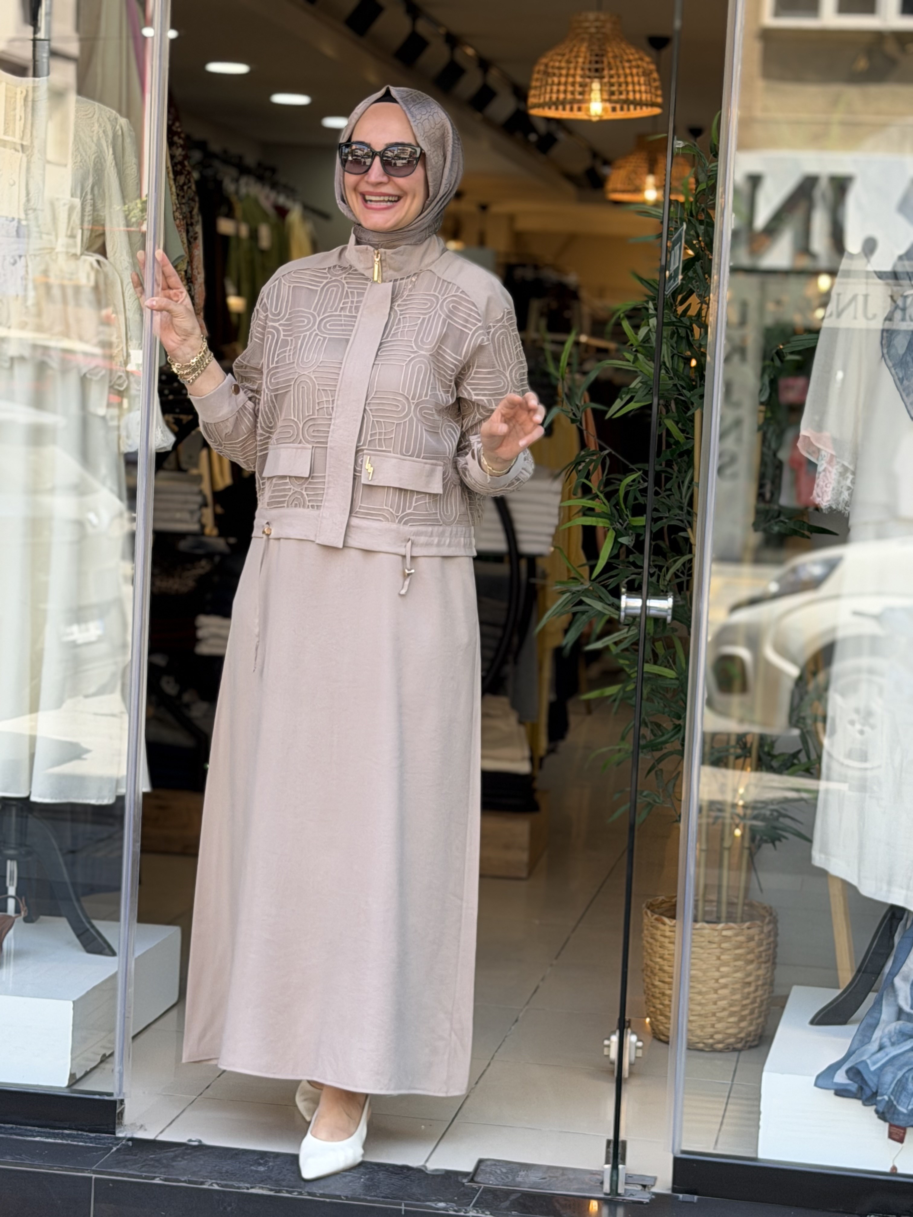 2585 CEKETLİ ELBİSE KREM