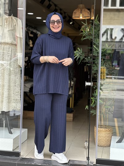 4428 İNCE TRİKO TAKIM LACİVERT