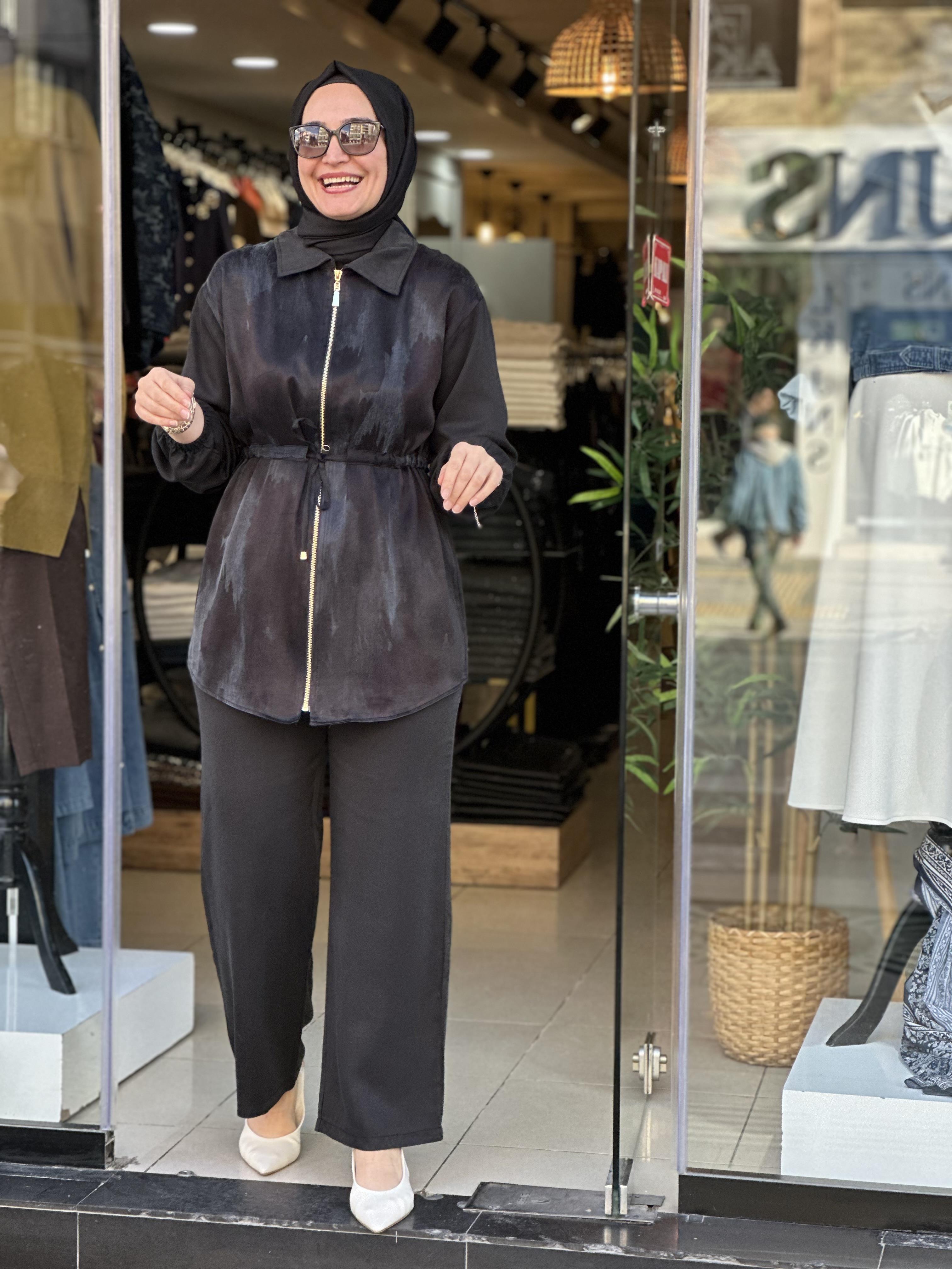 3031 İPEK CUPRA TAKIM SİYAH