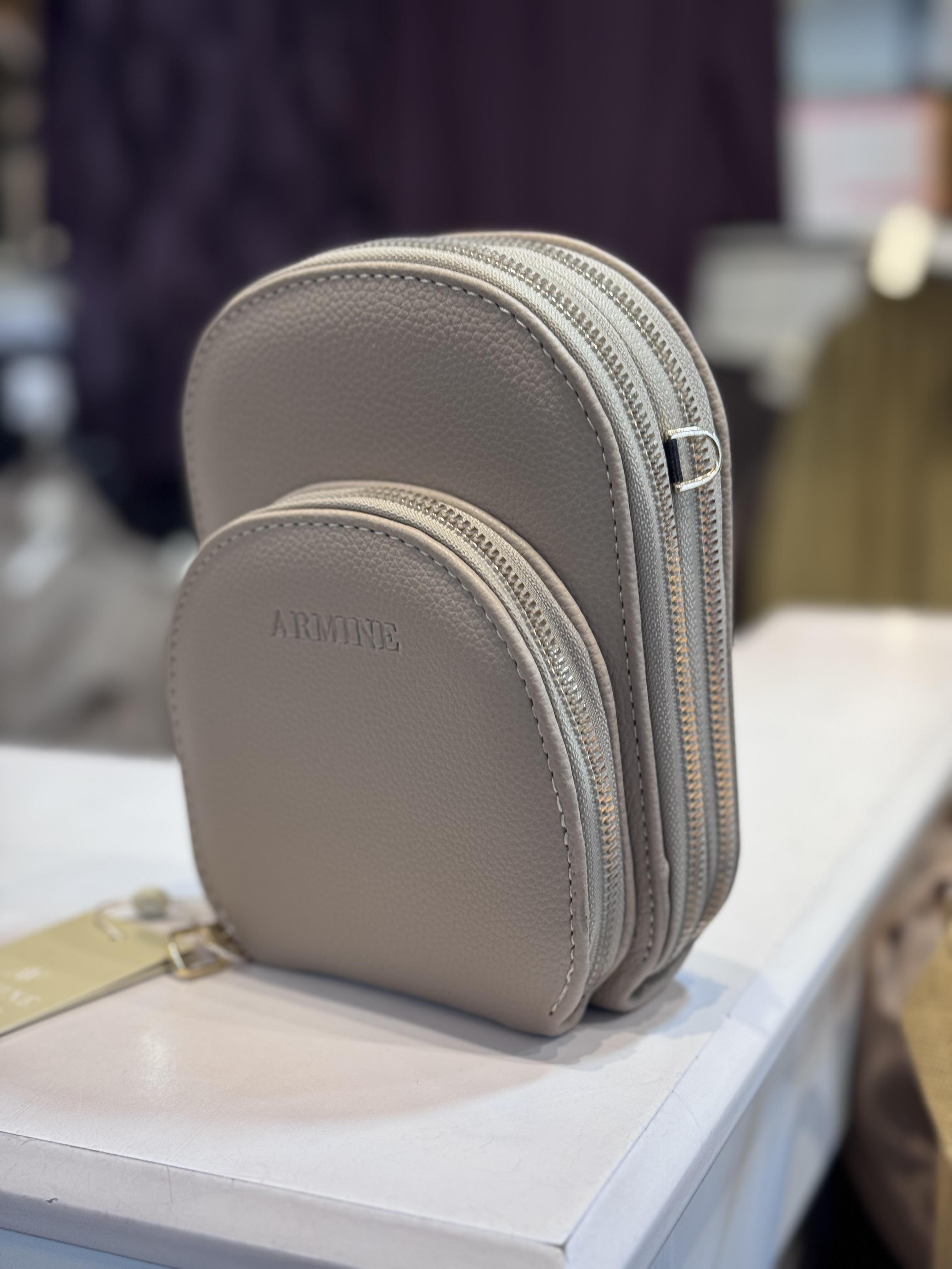 384 ÇAPRAZ ÇANTA 3 GÖZLÜ VİZON