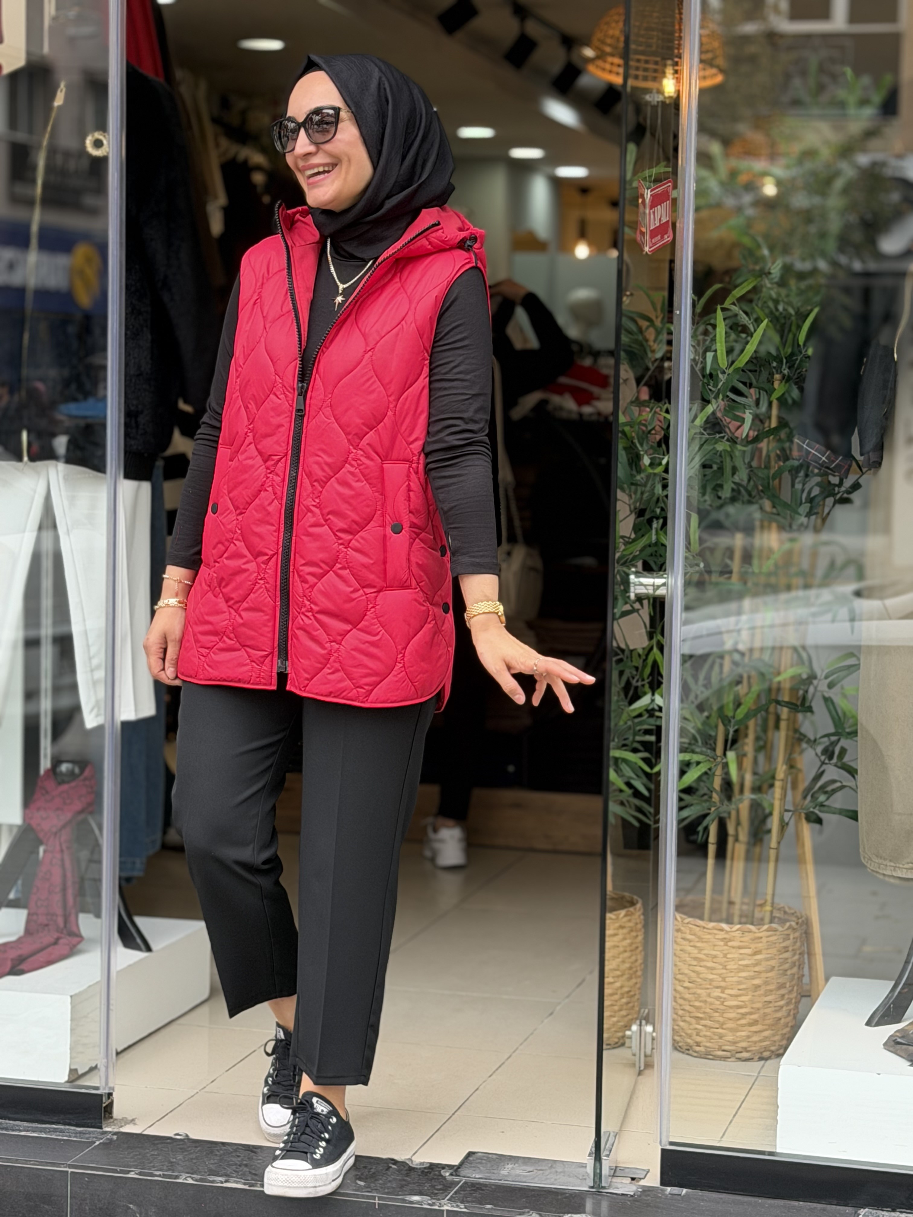 5423 YELEK KIRMIZI