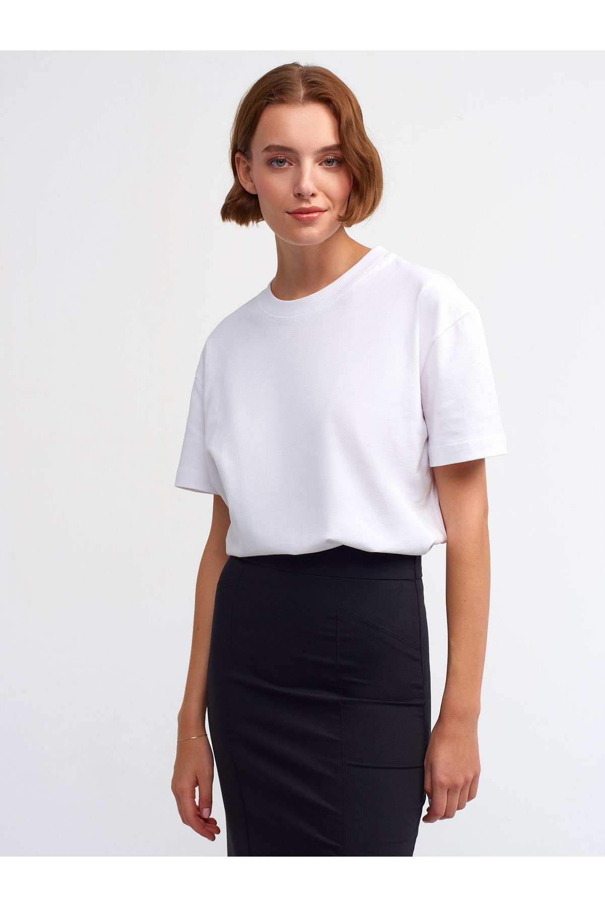 30312 %100 Pamuk Bisiklet Yaka T-Shirt-Beyaz