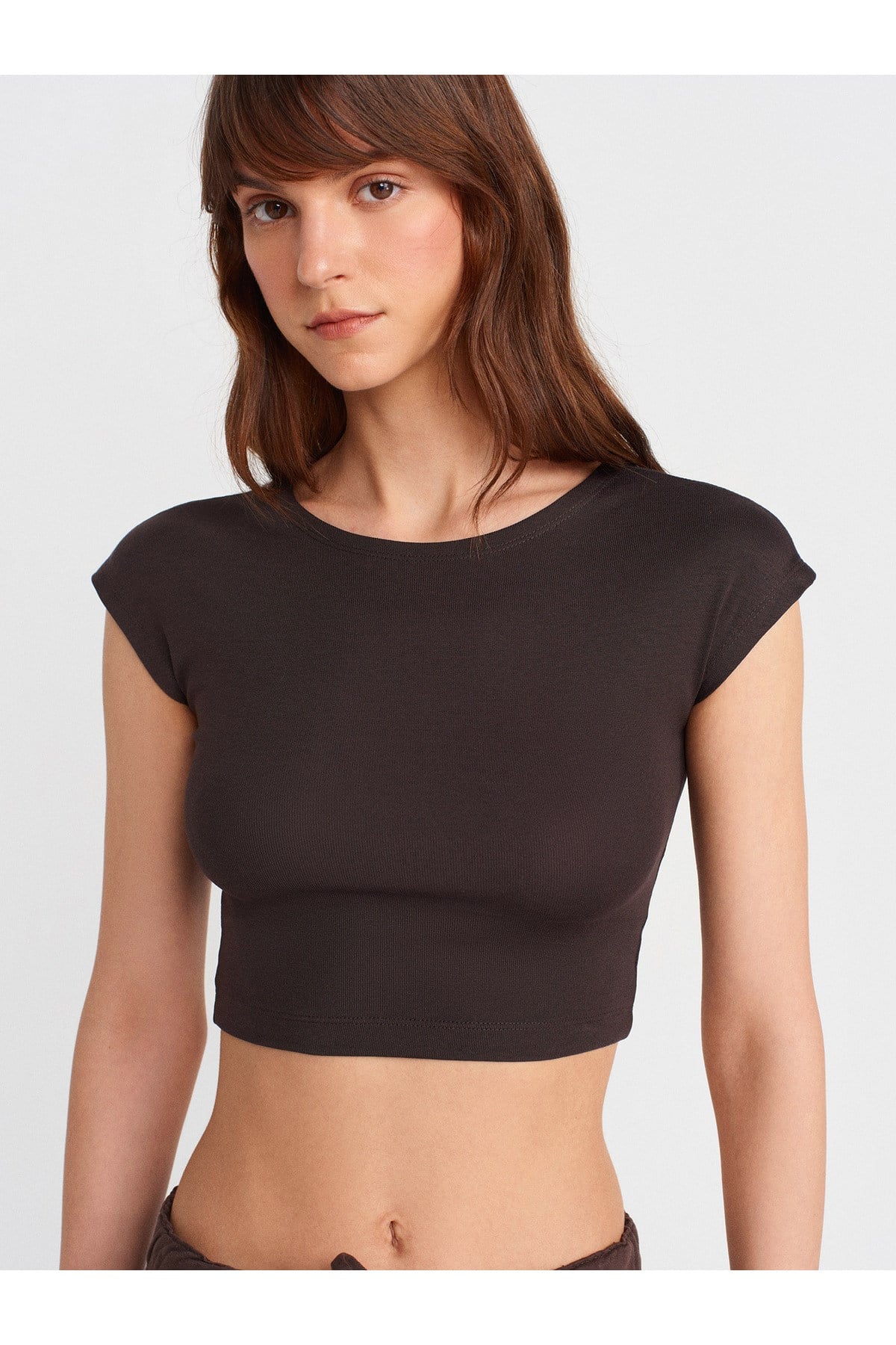 30528 Pamuk ve Modal Karışımlı Crop Top-Koyu Kahve