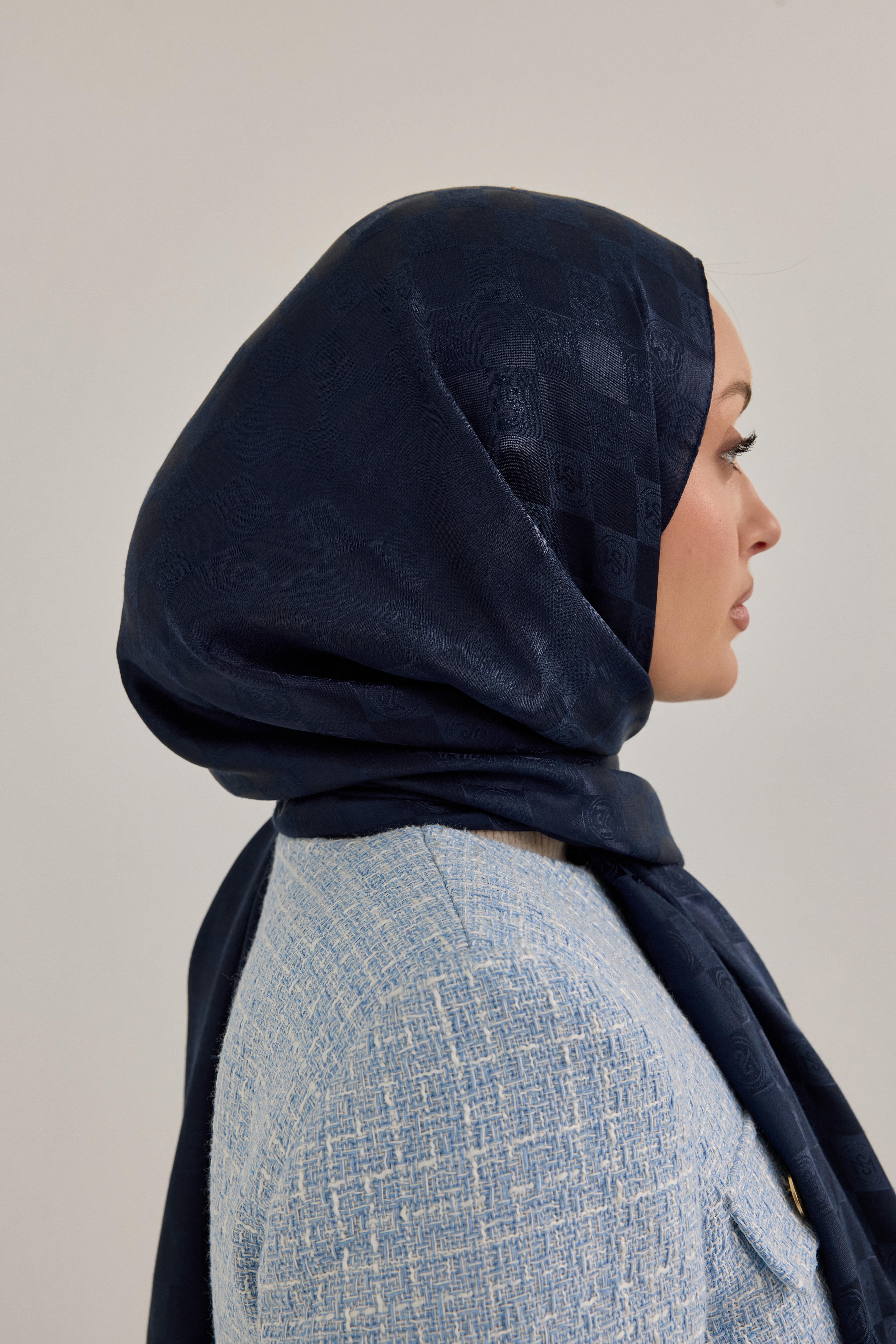 İpeksi Dama Monogram Şal Lacivert