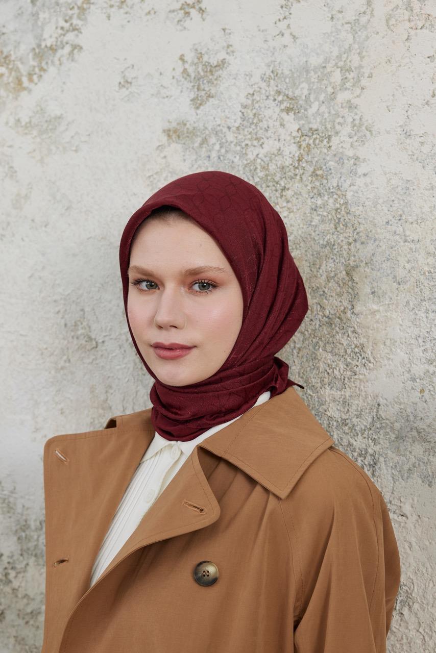 Valeria Desen İpeksi Jakar Eşarp Bordo
