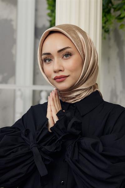 Chic Desen İpeksi Jakar Eşarp Altın