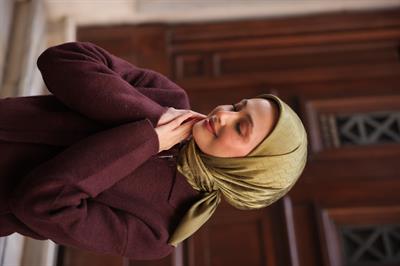 Chic Desen İpeksi Jakar Eşarp Çiğ Badem