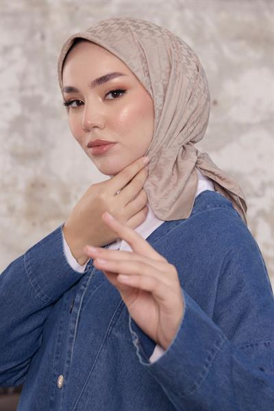 Kazayağı Desen Jakar Eşarp Vizon