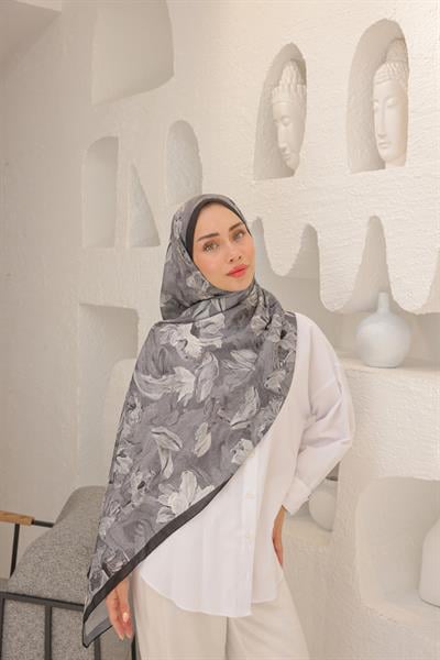 Lilyum Desenli Pamuk Şal Karakalem