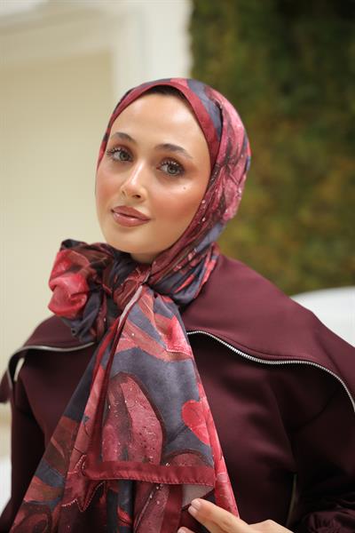 Menor Desenli Pamuk Şal Karmen