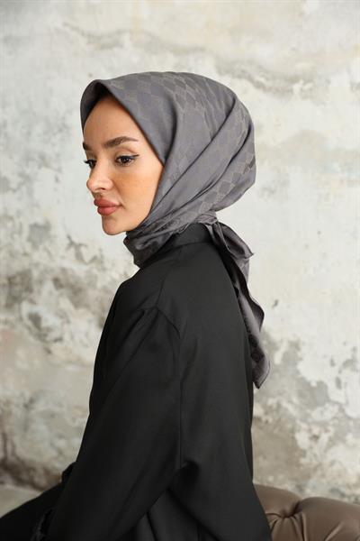 Monogram Desen Jakar Eşarp Füme