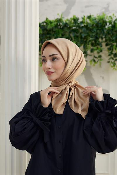 Valeria Desen İpeksi Jakar Eşarp Altın