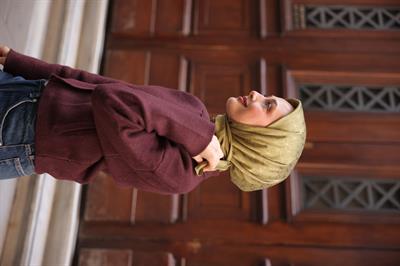 Valeria Desen İpeksi Jakar Eşarp Çiğ Badem