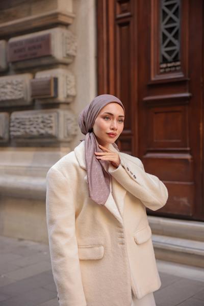 Valeria Desen İpeksi Jakar Eşarp Moda Vizonu