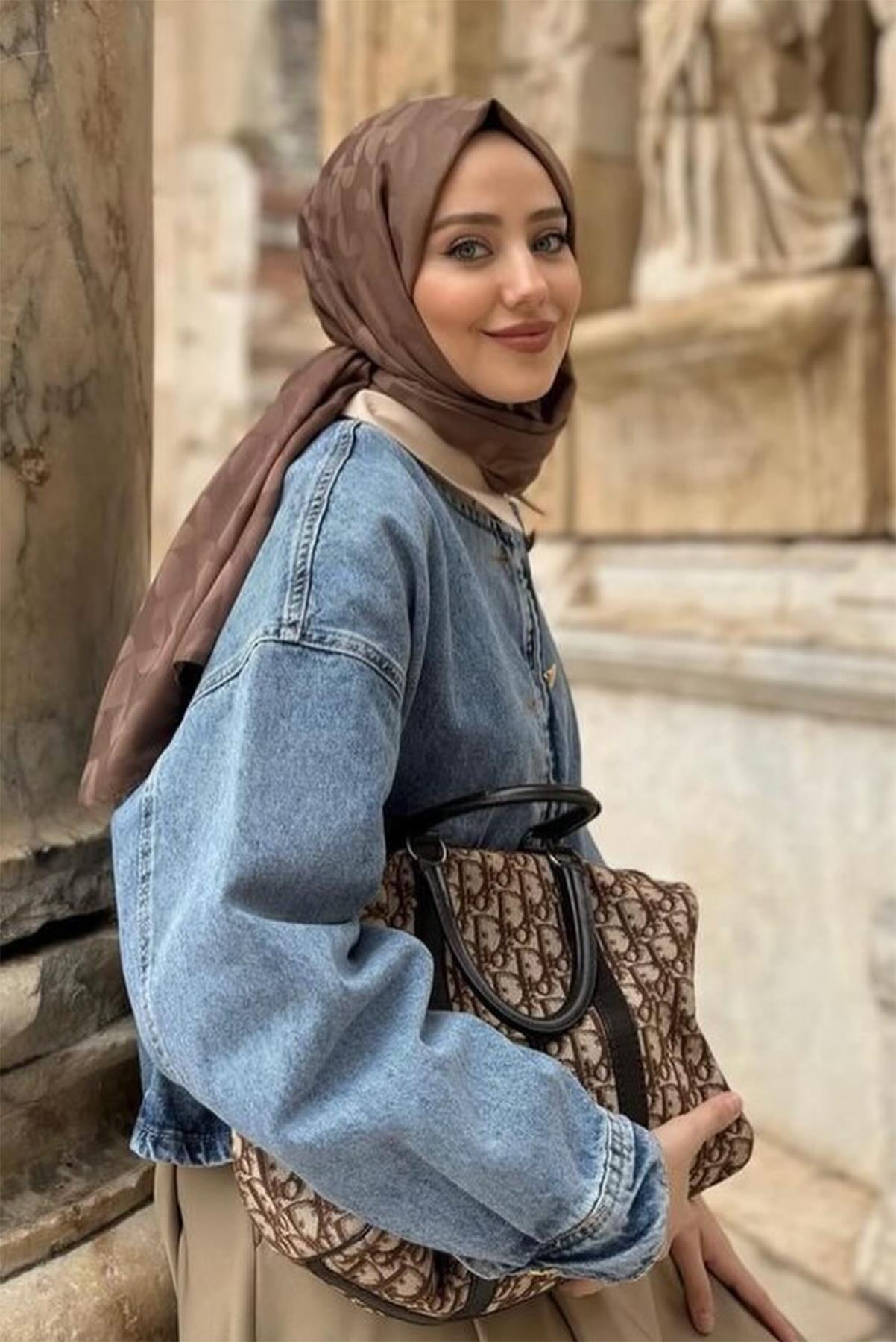 Aybuke Nur Demirci Seçimi - Perla Desen Jakar Şal Moda Vizonu
