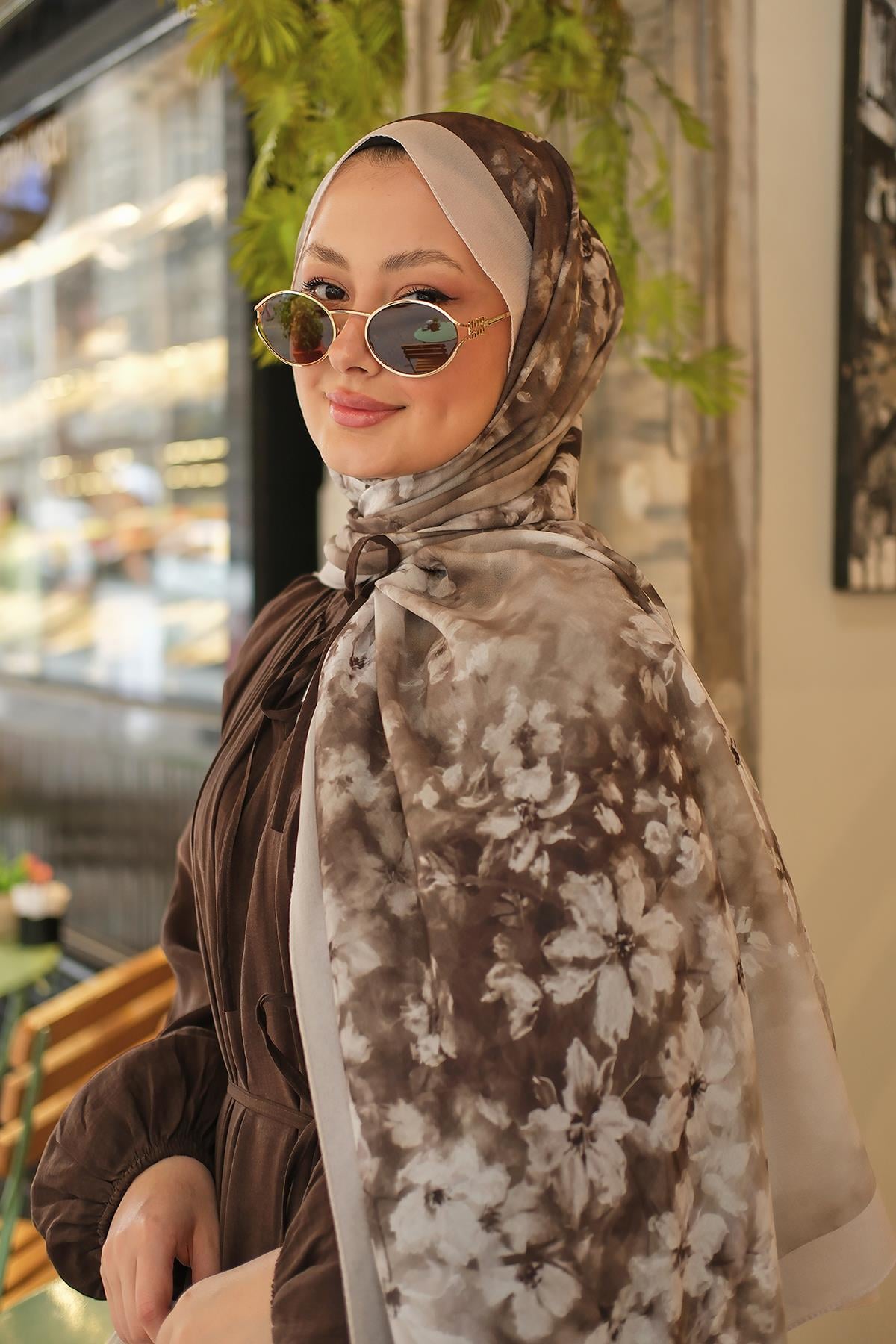 Flora Desen Fransız İpeği Şal Bej