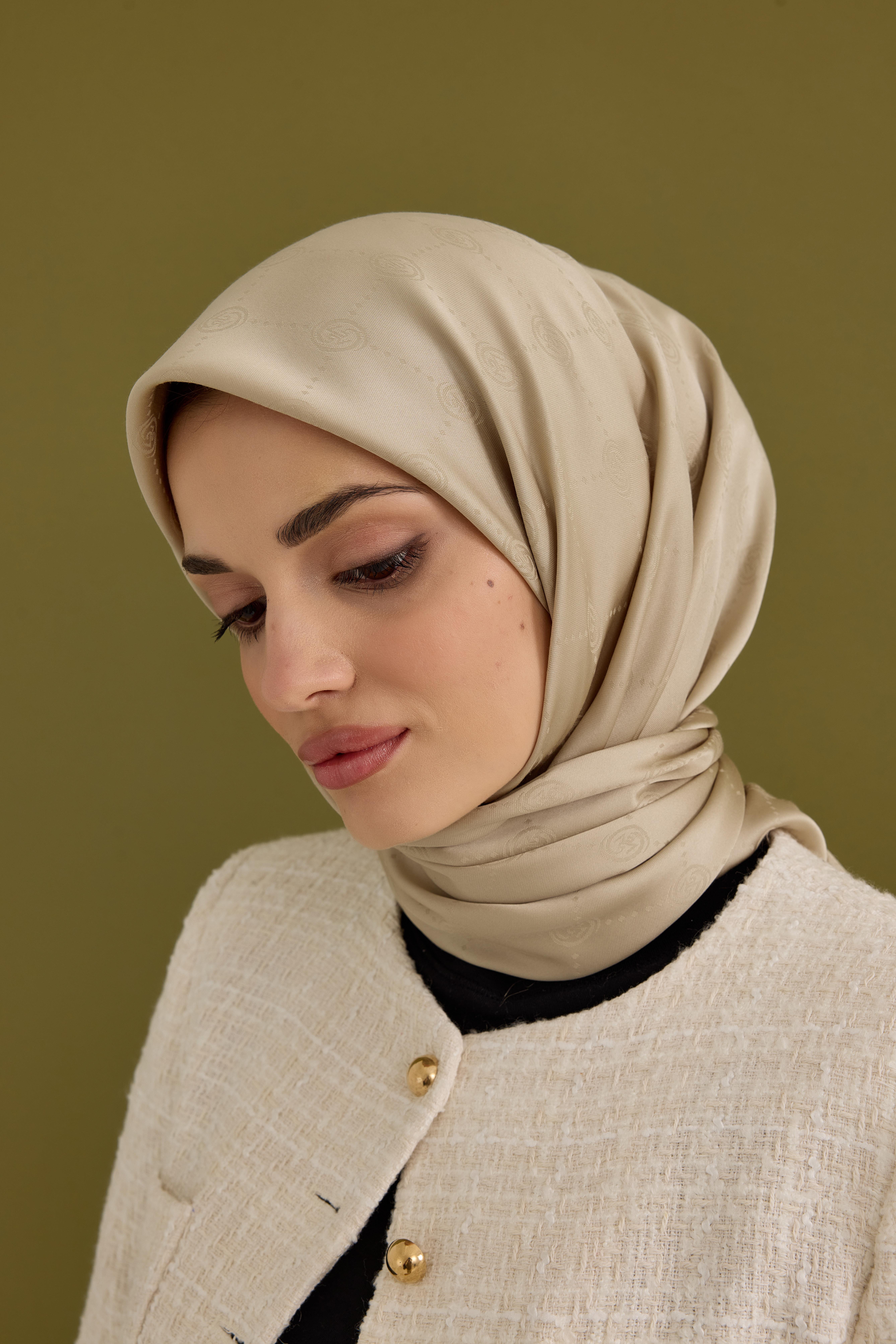 İpeksi Nokta Monogram Eşarp Taş