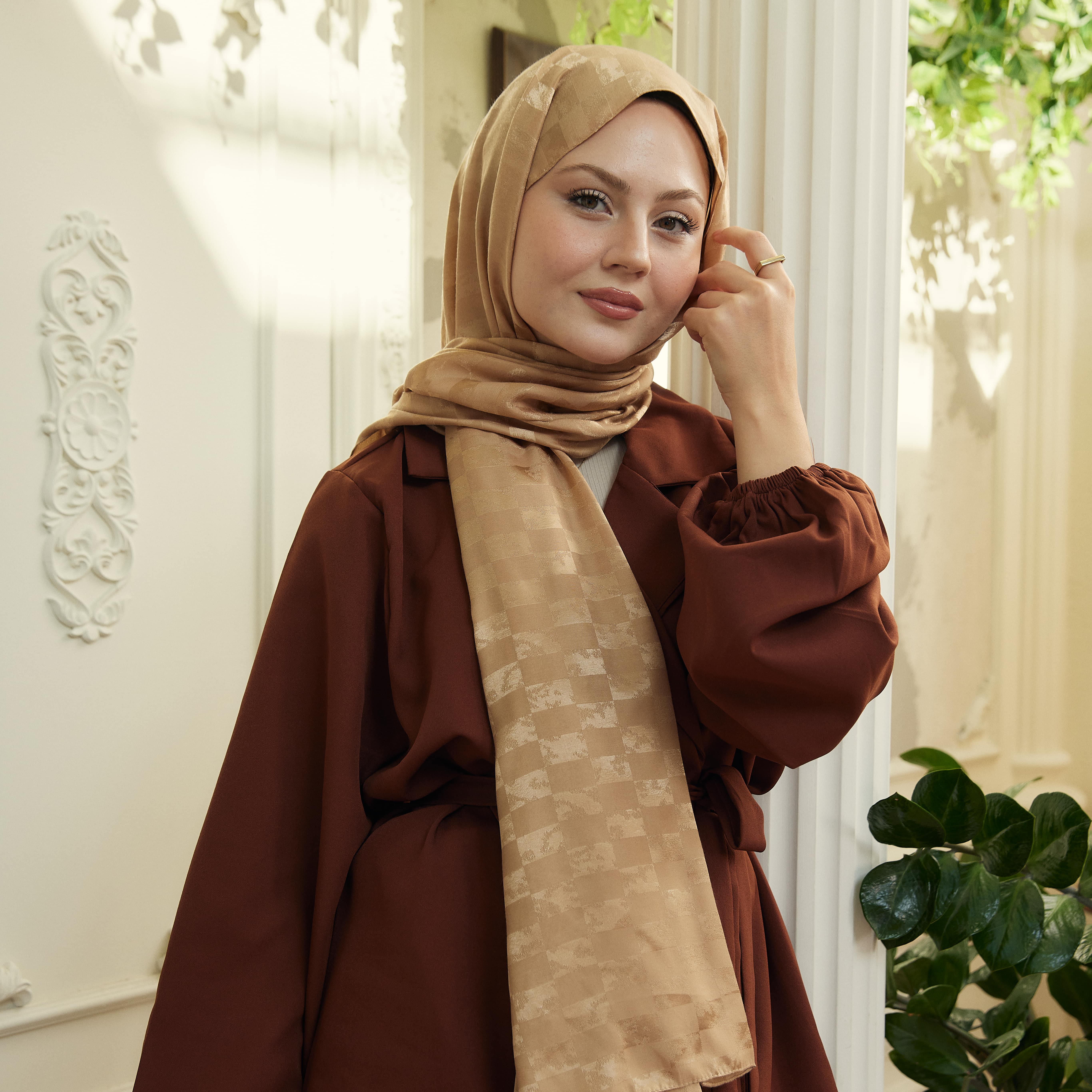Ivory Desen İpeksi Jakar Şal Safran