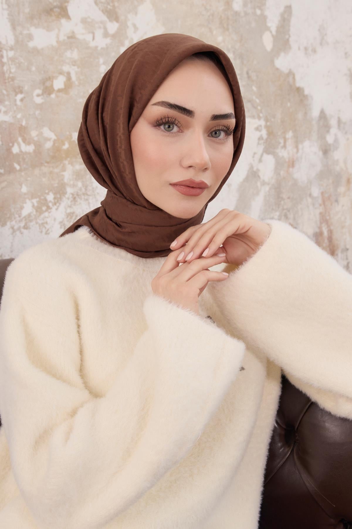 Kazayağı Desen Jakar Eşarp Kahve
