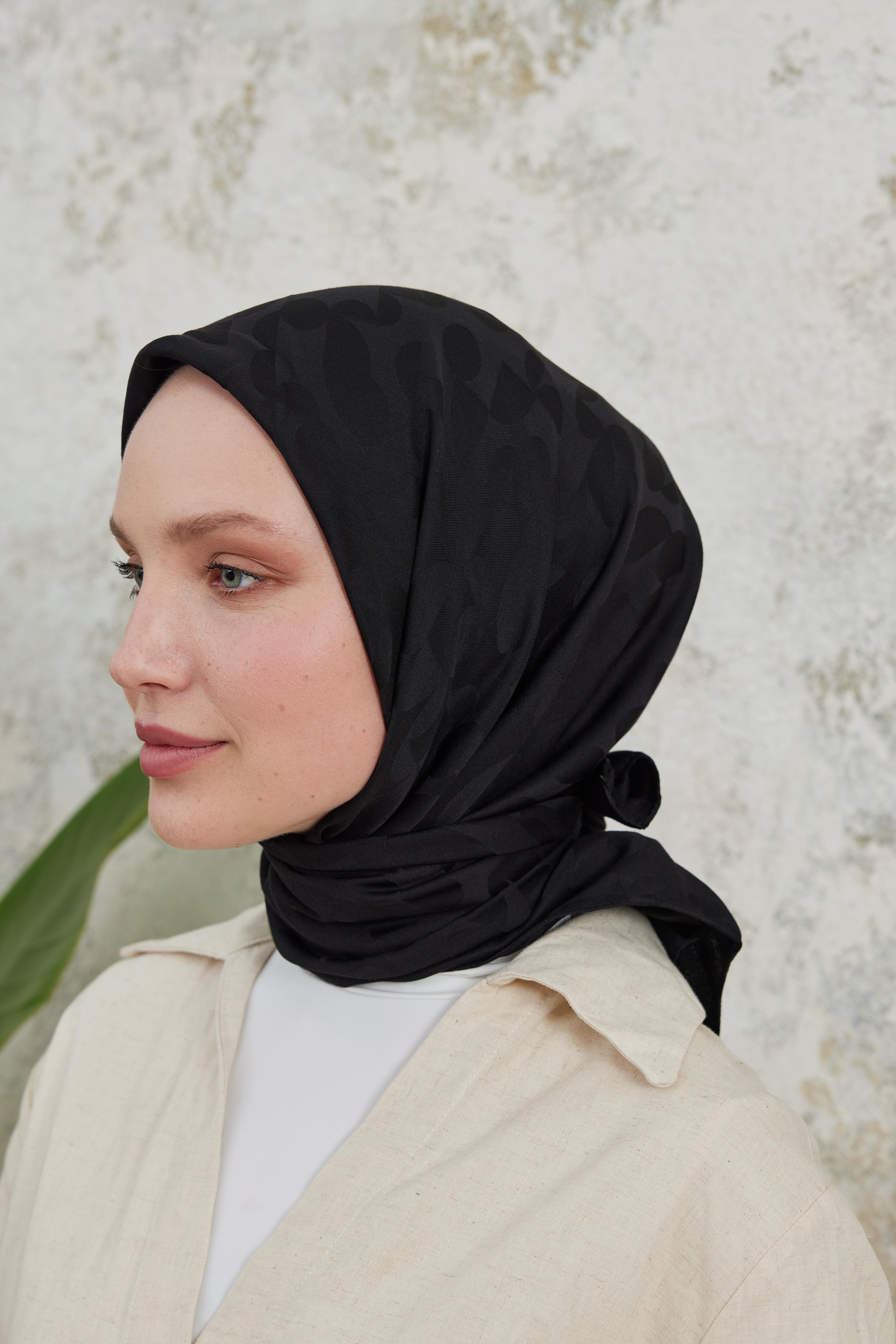 Perla Desen Jakar Eşarp Siyah