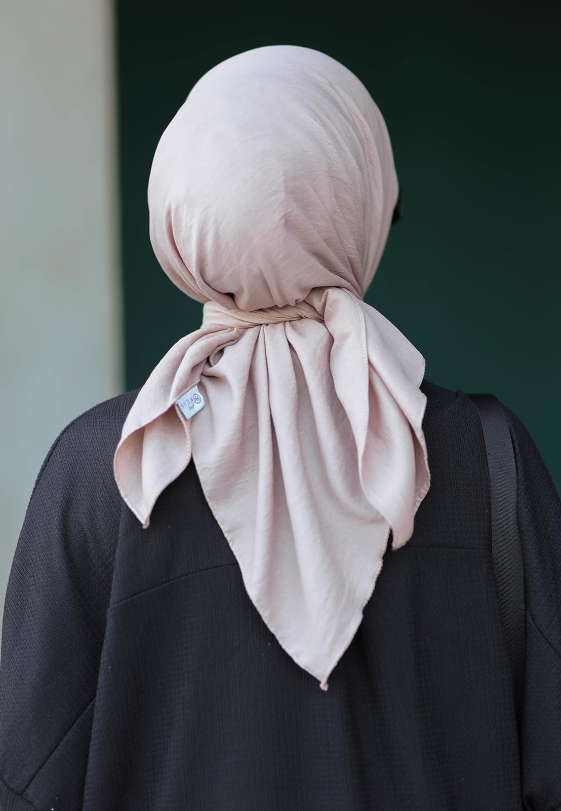 Pure And Soft Eşarp Moda Vizonu