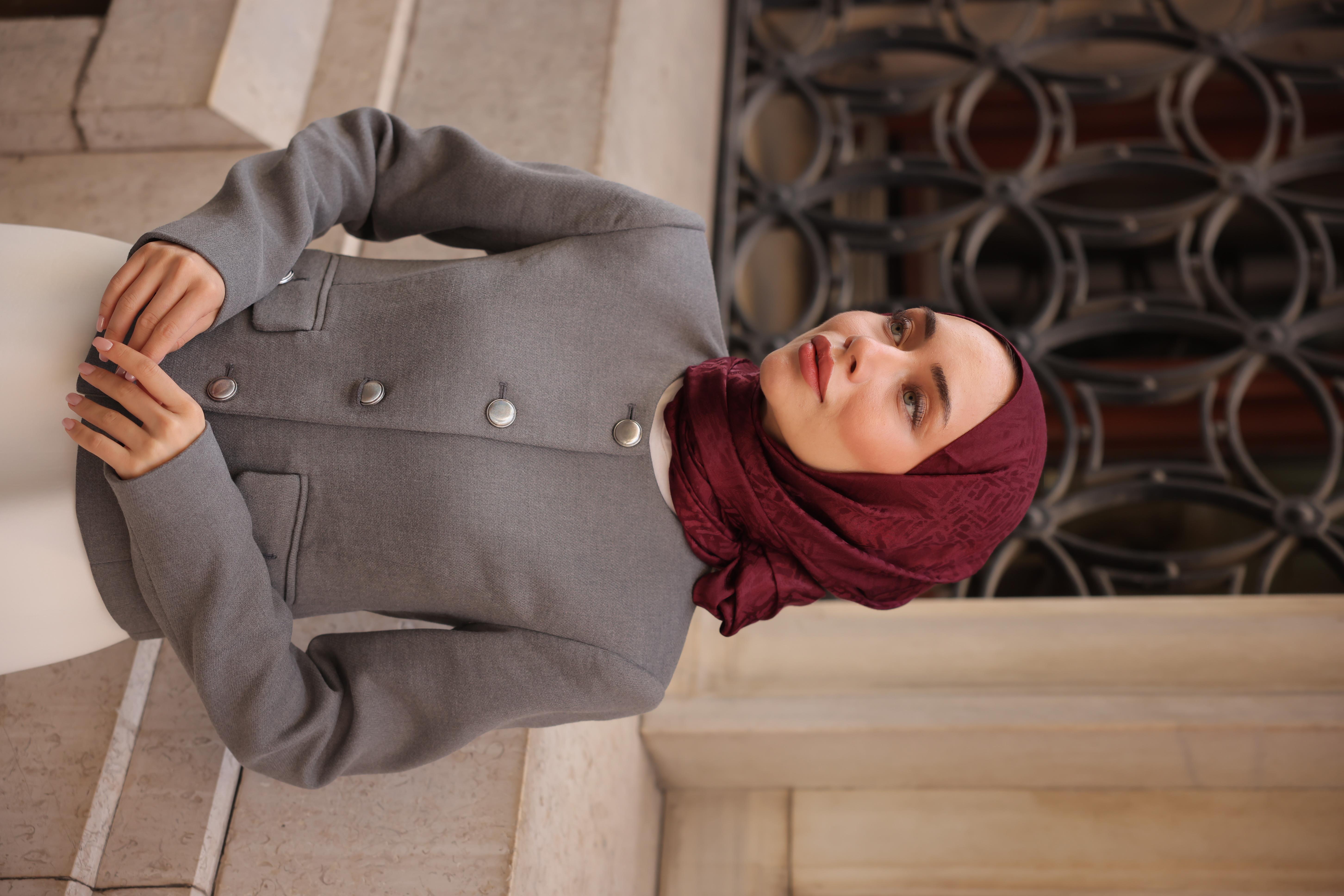 Vogue Desen İpeksi Jakar Şal Karmen