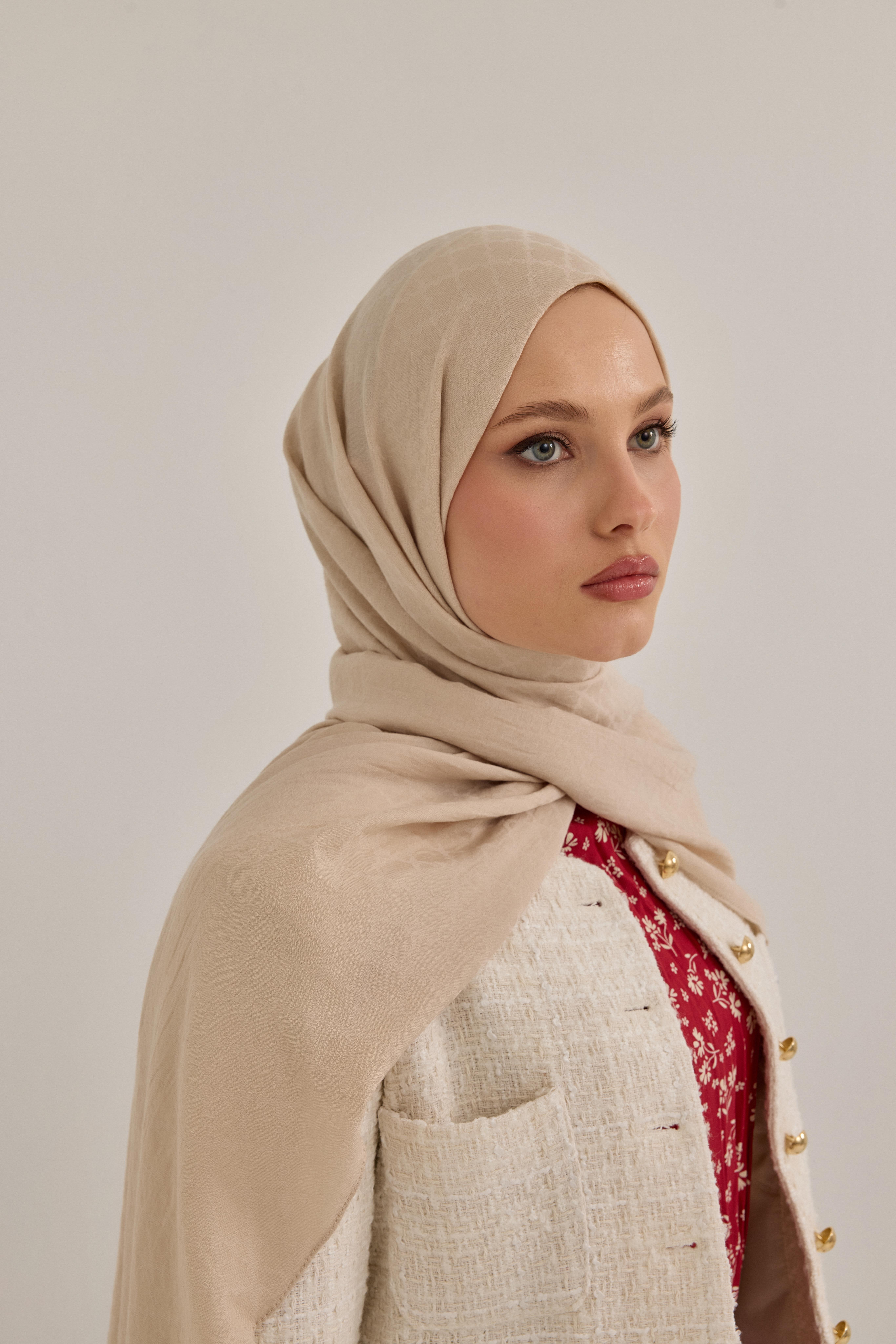 Yonca Desen Kraş Jakar Şal Fildişi